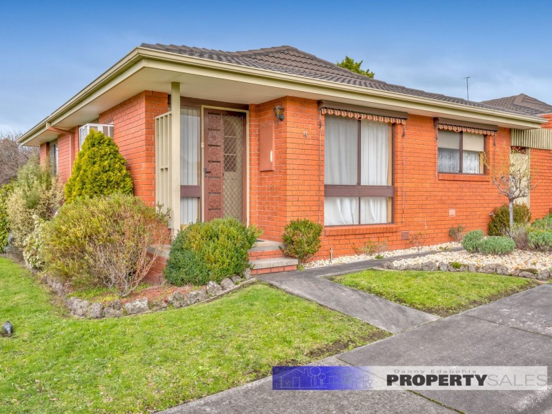 4/2 Narracan Drive, Moe VIC 3825