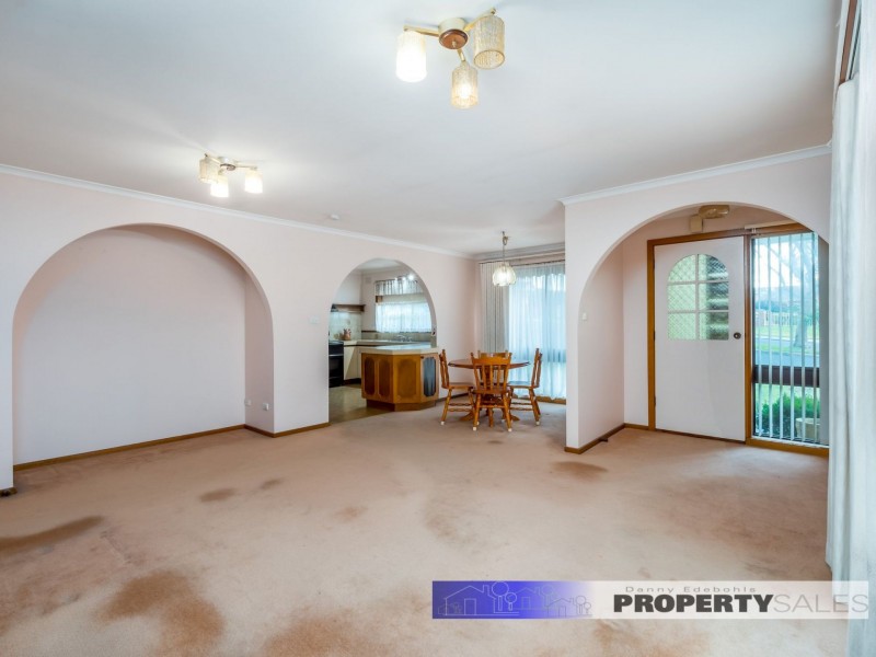 4/2 Narracan Drive, Moe VIC 3825