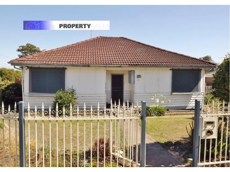 27 Murray Road, Newborough VIC 3825