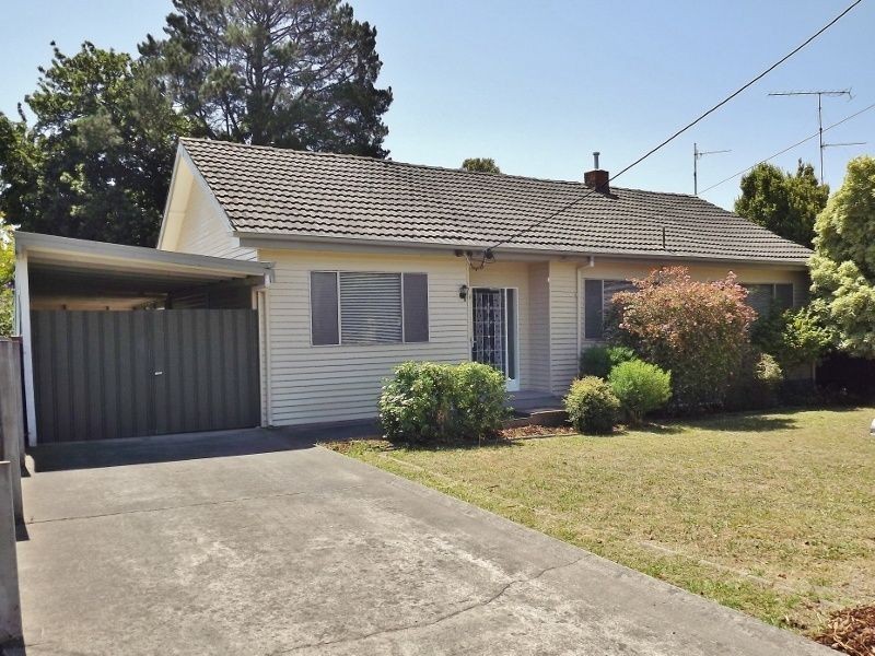 14 Gladstone Street, Moe VIC 3825