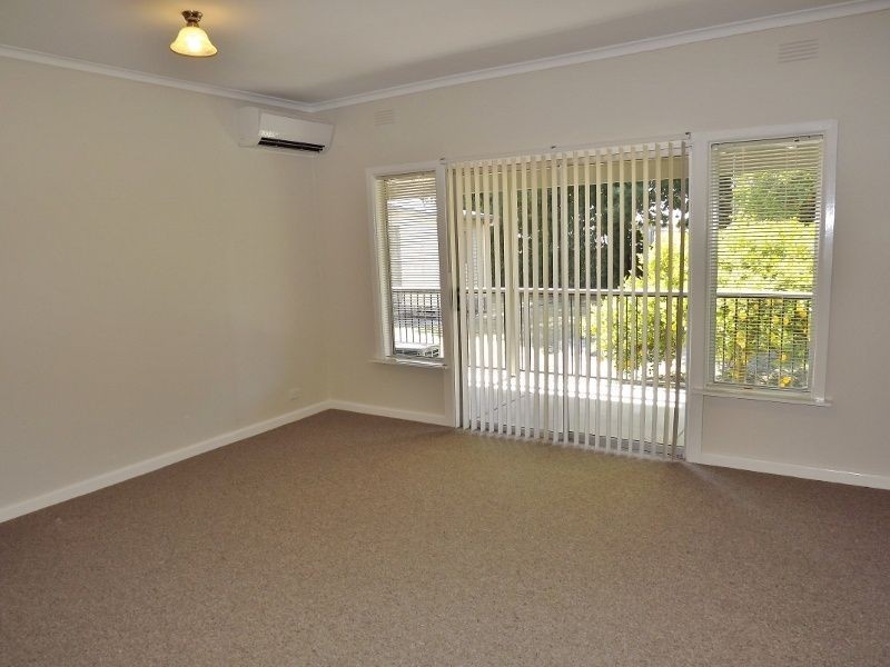 14 Gladstone Street, Moe VIC 3825