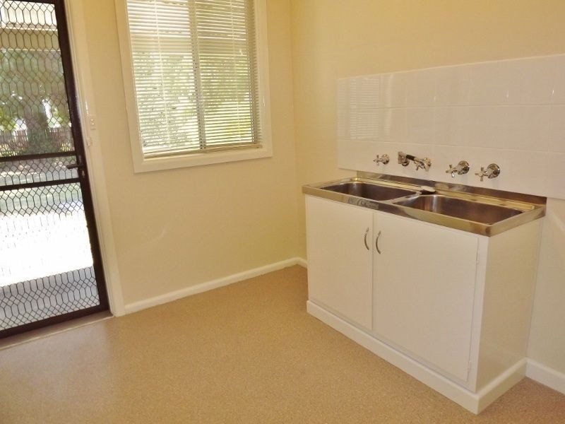 14 Gladstone Street, Moe VIC 3825