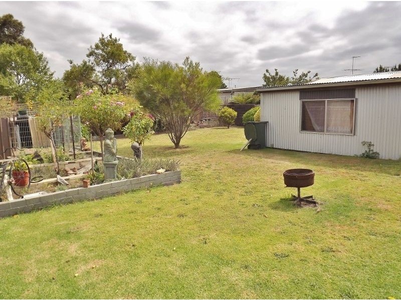 50 Newark Avenue, Newborough VIC 3825