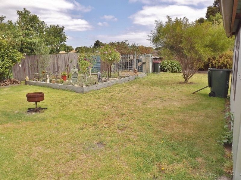 50 Newark Avenue, Newborough VIC 3825