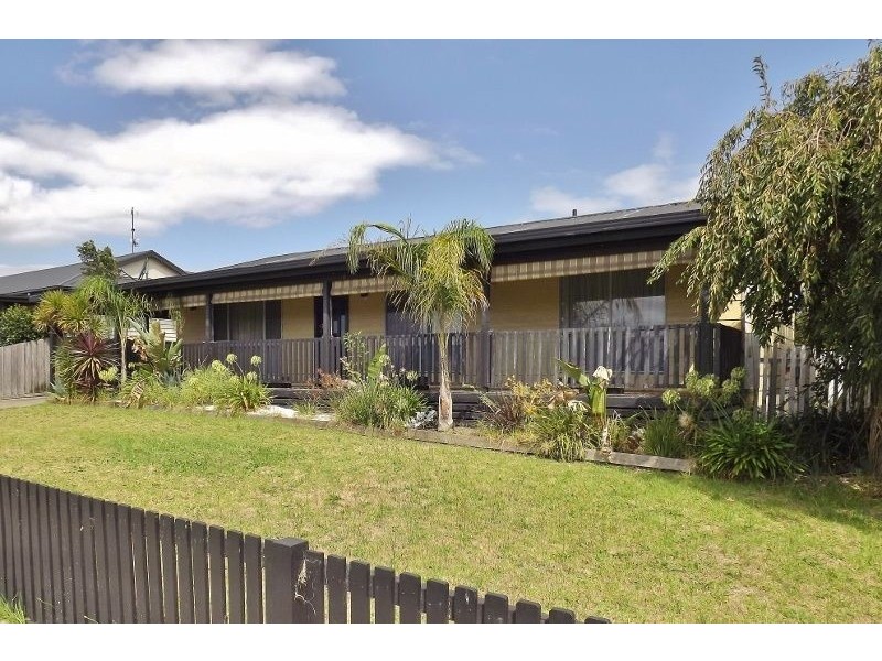 37 Koornalla Street, Newborough VIC 3825