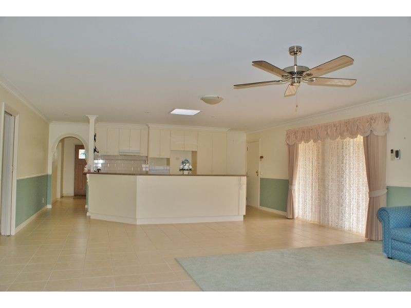 9 Rita Court, Newborough VIC 3825