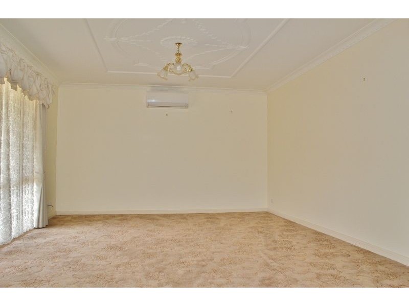 9 Rita Court, Newborough VIC 3825