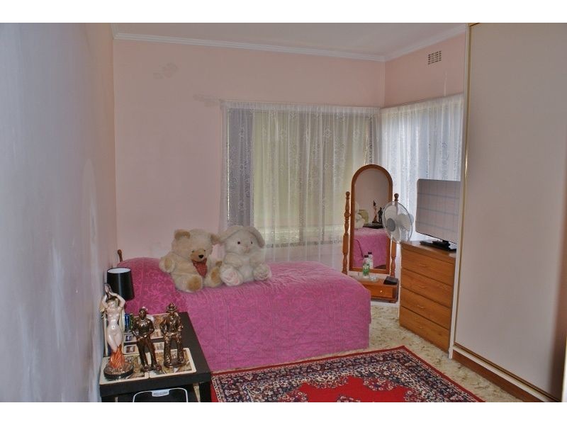 36 Service Road, Moe VIC 3825