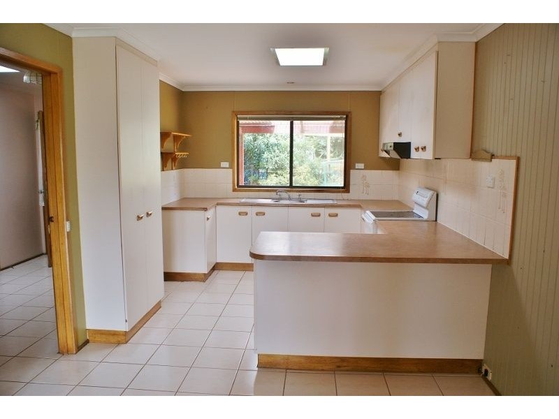 35 Pinnacle Drive, Rawson VIC 3825