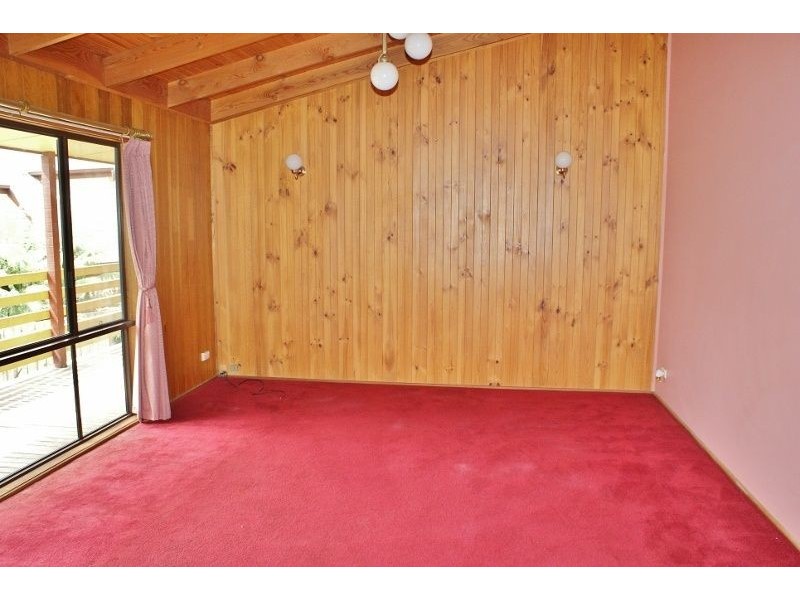 35 Pinnacle Drive, Rawson VIC 3825