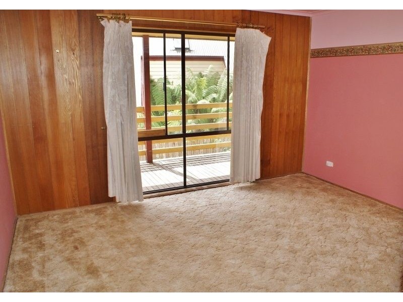 35 Pinnacle Drive, Rawson VIC 3825