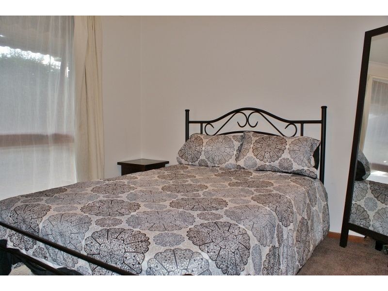 13 Colli Drive, Newborough VIC 3825