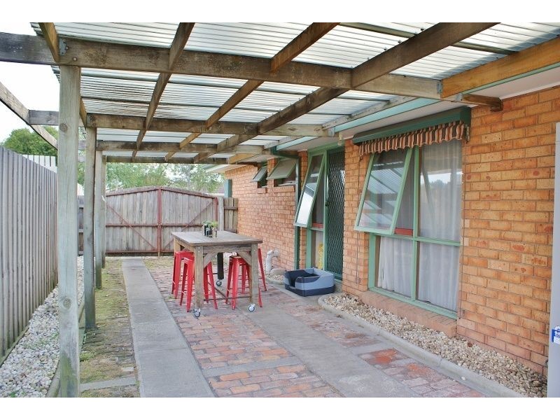 13 Colli Drive, Newborough VIC 3825