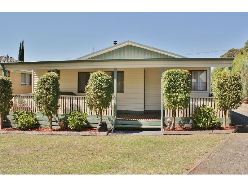 15 Torres Street, Newborough VIC 3825