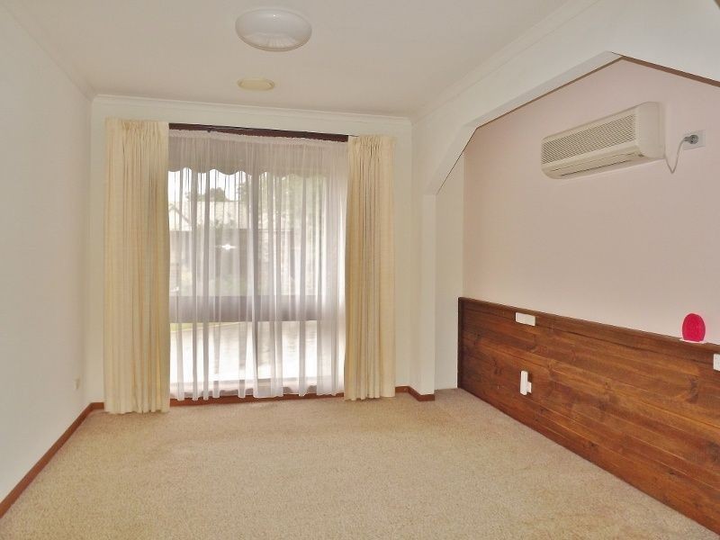3 Kenall Drive, Moe VIC 3825