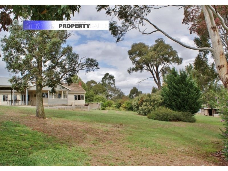 2123 Willow Grove Road, Hill End VIC 3825