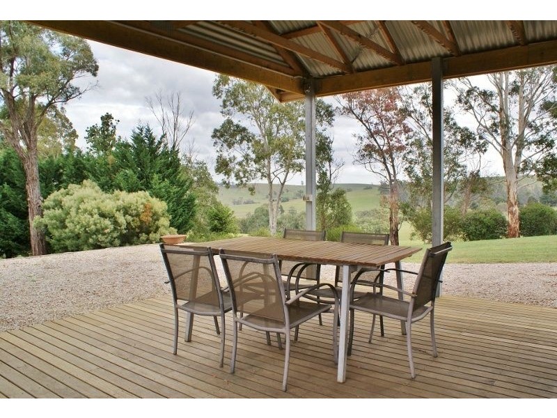 2123 Willow Grove Road, Hill End VIC 3825