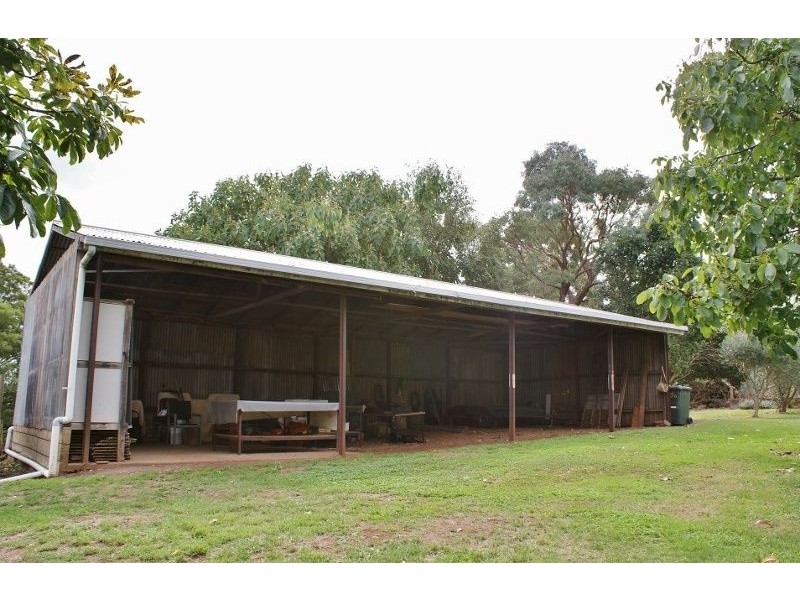 2123 Willow Grove Road, Hill End VIC 3825