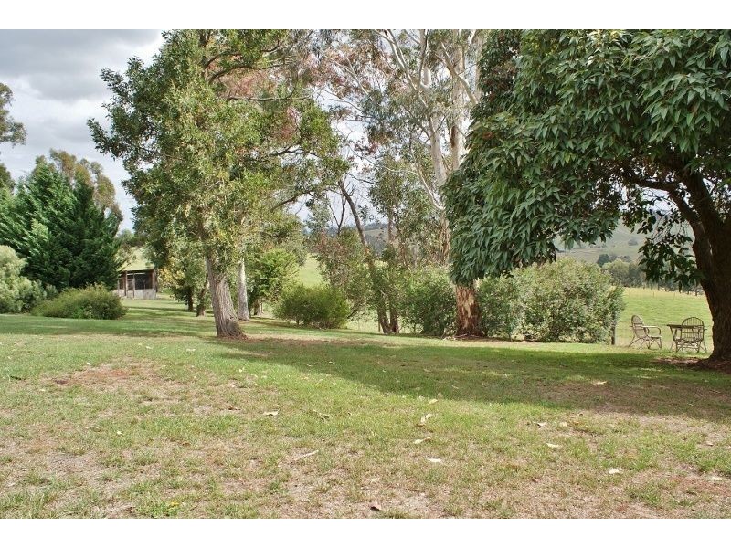 2123 Willow Grove Road, Hill End VIC 3825