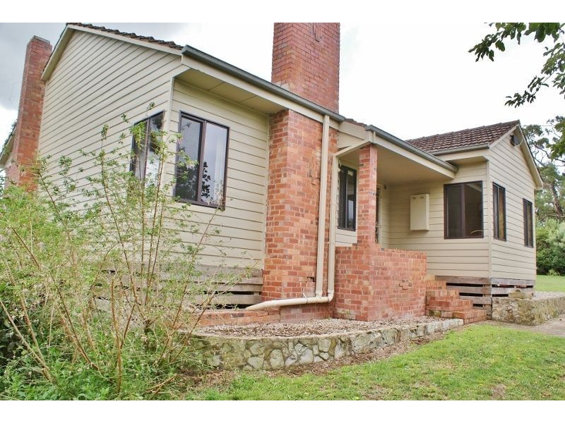 2123 Willow Grove Road, Hill End VIC 3825