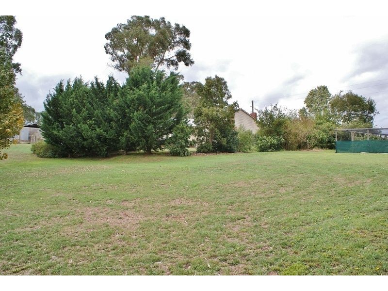 2123 Willow Grove Road, Hill End VIC 3825