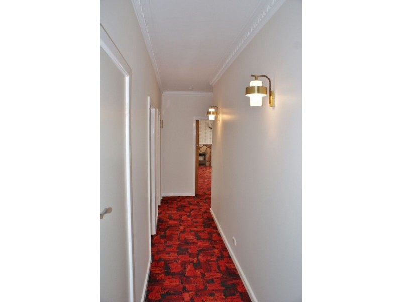 24 Law Street, Newborough VIC 3825