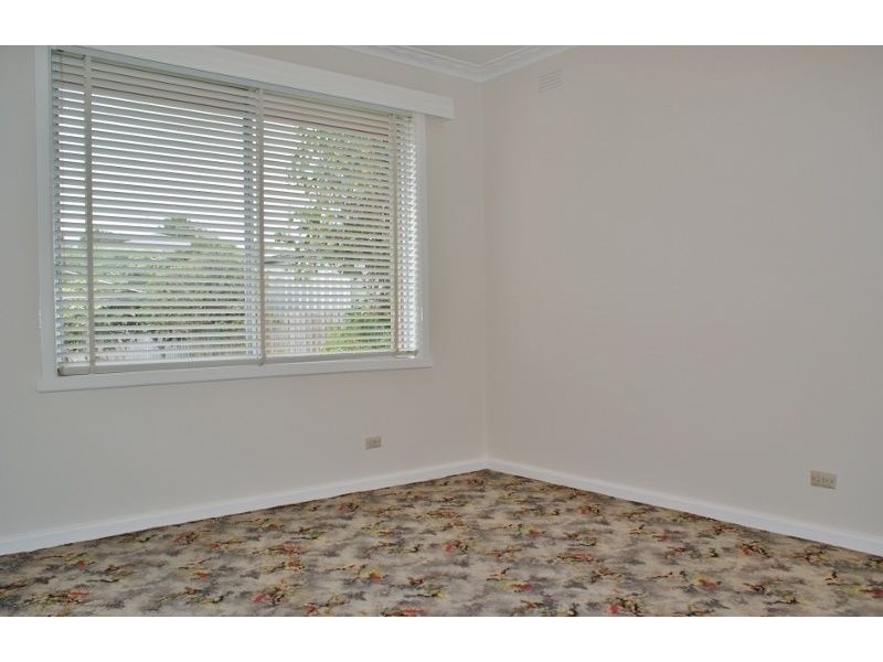 24 Law Street, Newborough VIC 3825