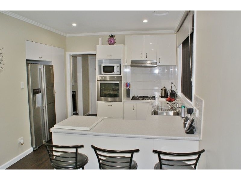 17 William Street, Newborough VIC 3825