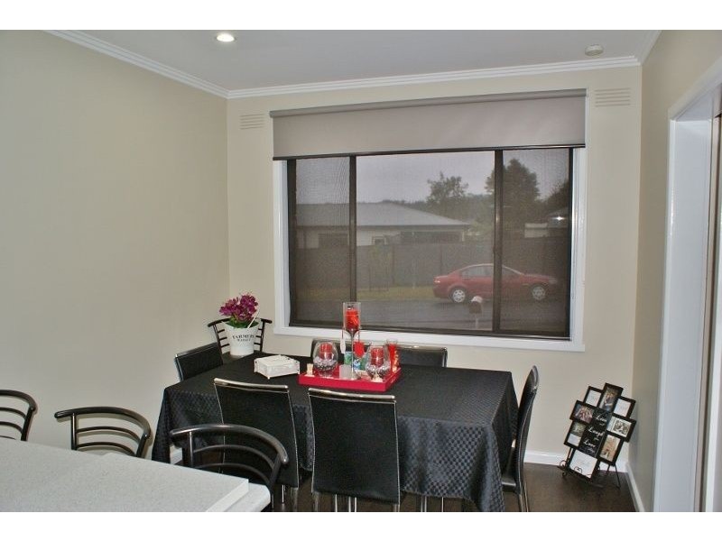 17 William Street, Newborough VIC 3825