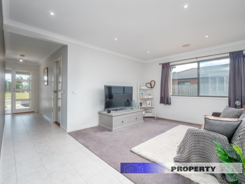 14 Avoca Place, Moe VIC 3825