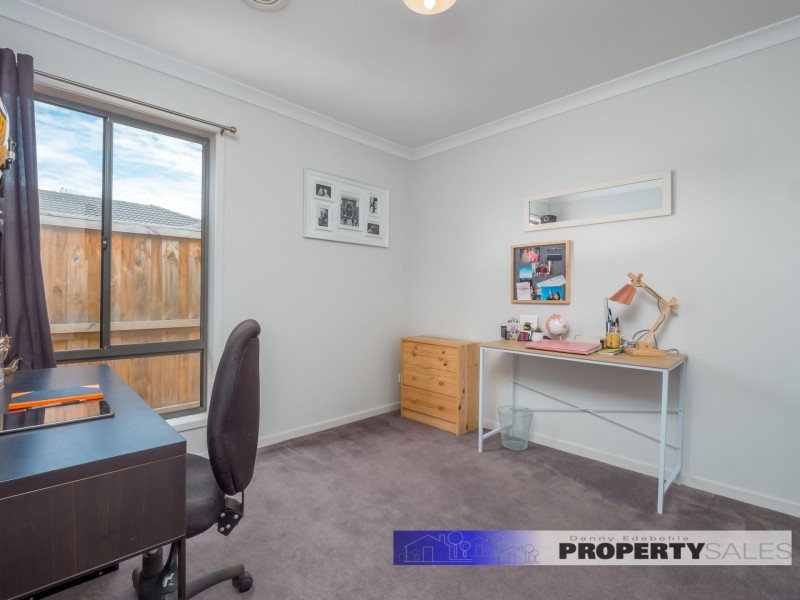 14 Avoca Place, Moe VIC 3825