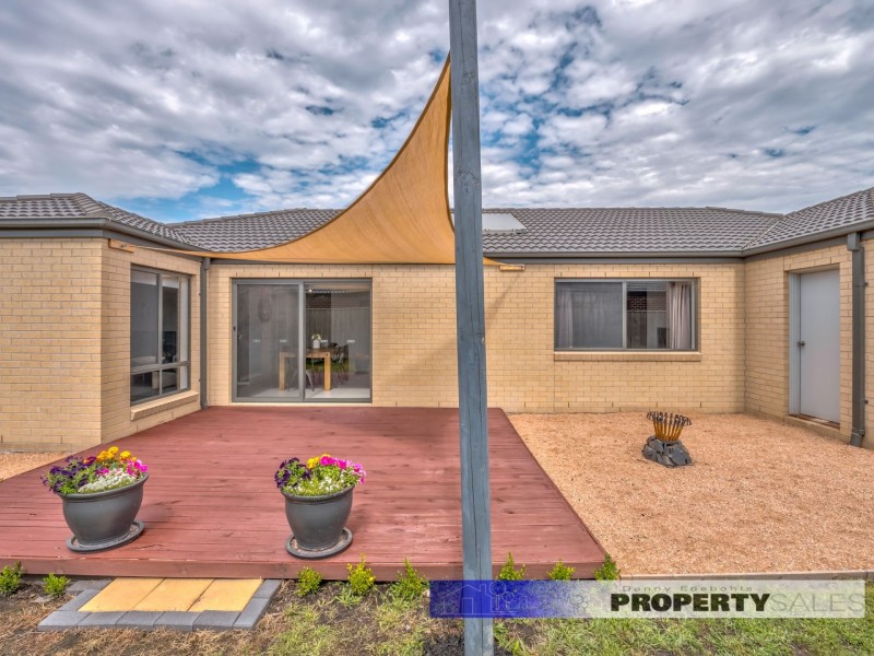 14 Avoca Place, Moe VIC 3825