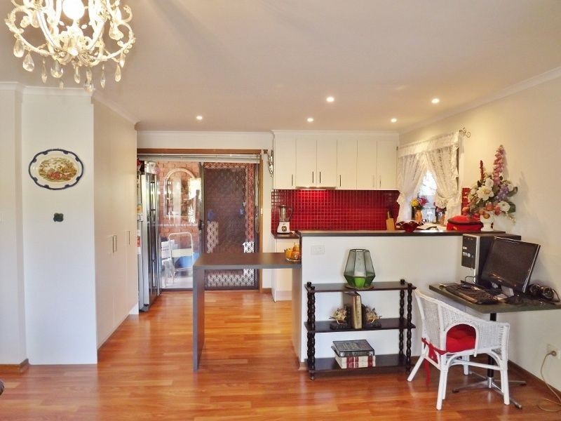 1/2A Randall Crescent, Moe VIC 3825