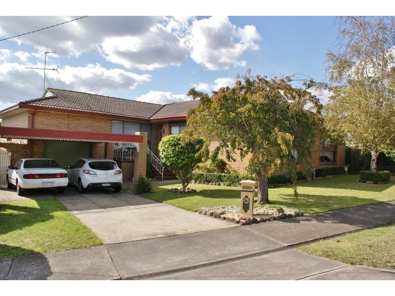 2 Tovell Street, Newborough VIC 3825