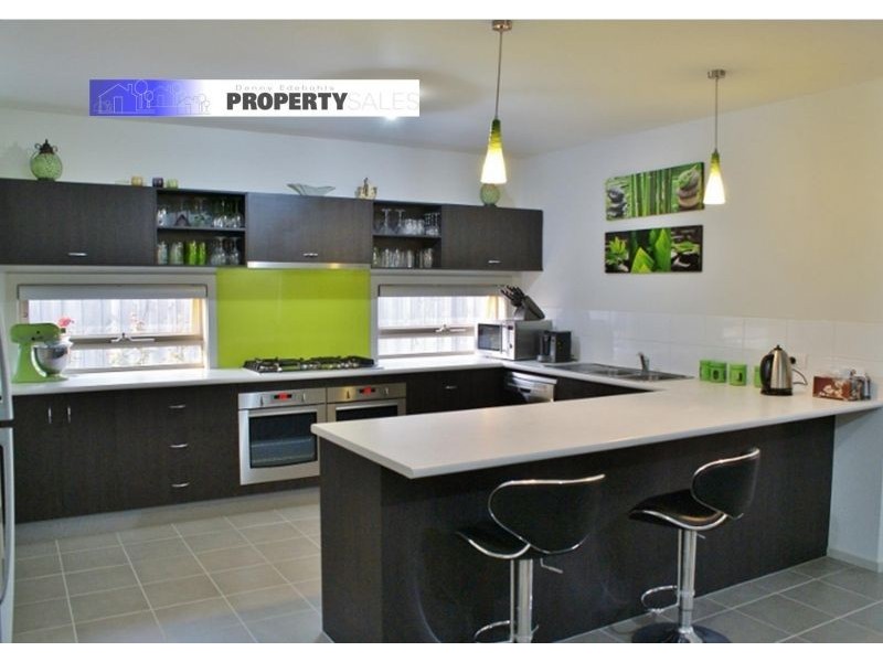 21 Harrison Boulevard, Newborough VIC 3825