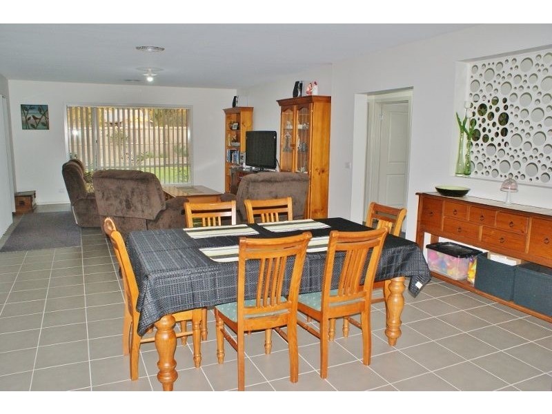 21 Harrison Boulevard, Newborough VIC 3825