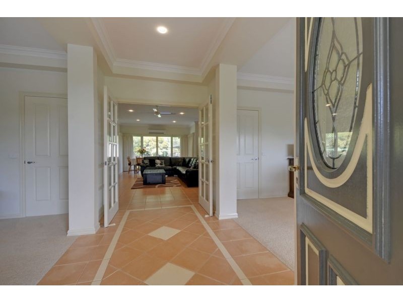 81 Pineridge  Road, Moe South VIC 3825