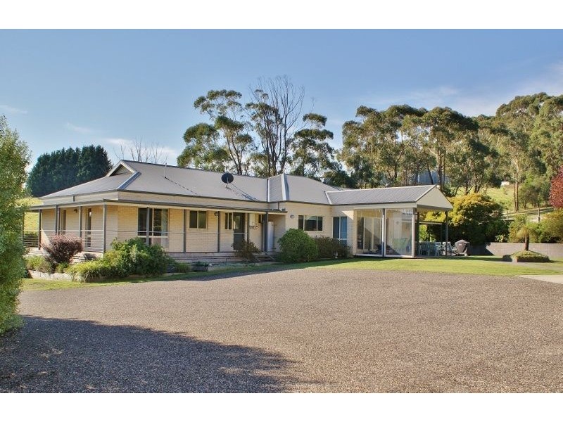 81 Pineridge  Road, Moe South VIC 3825