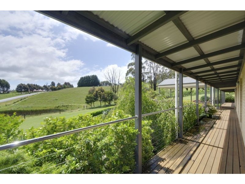 81 Pineridge  Road, Moe South VIC 3825