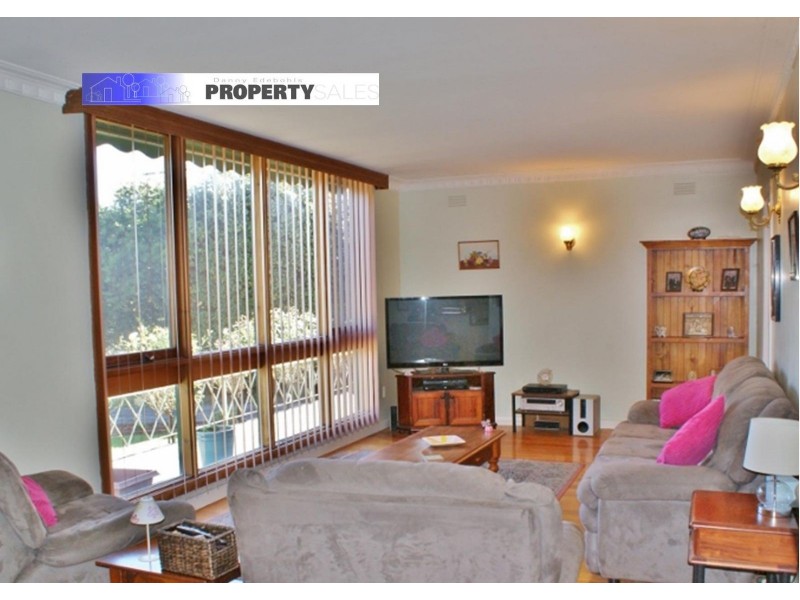 12 Harvey Street, Newborough VIC 3825