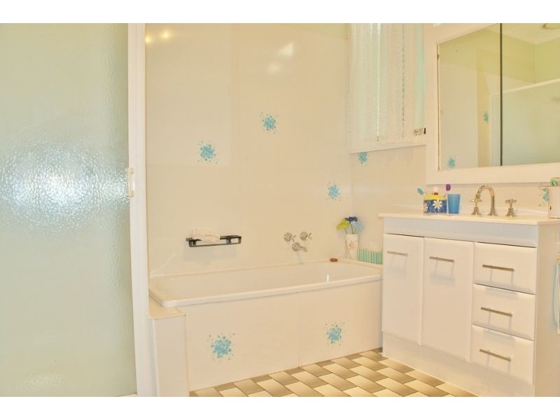 12 Harvey Street, Newborough VIC 3825