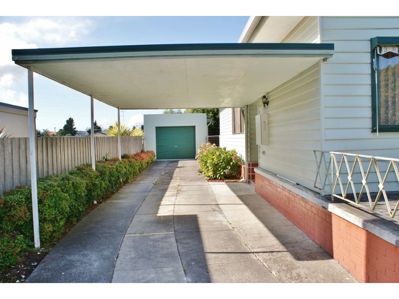 12 Harvey Street, Newborough VIC 3825