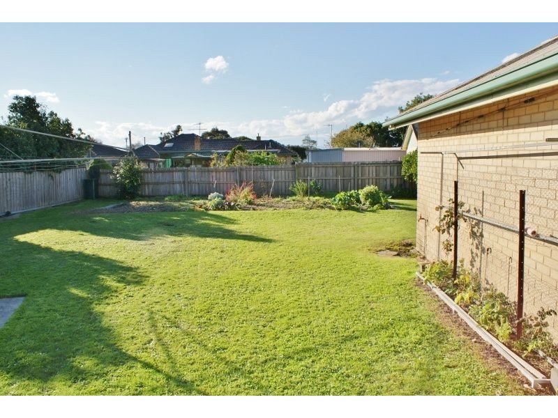 2 Vale Street, Moe VIC 3825