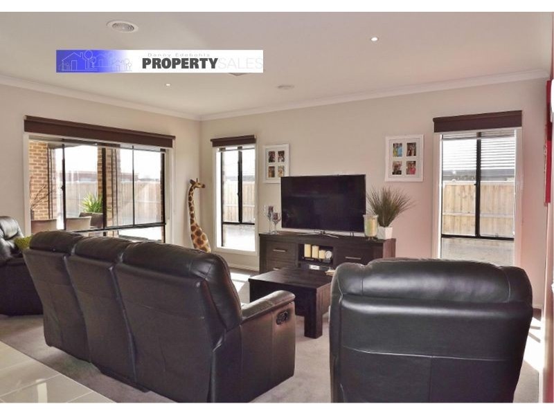 .4 Flores Street, Trafalgar VIC 3824