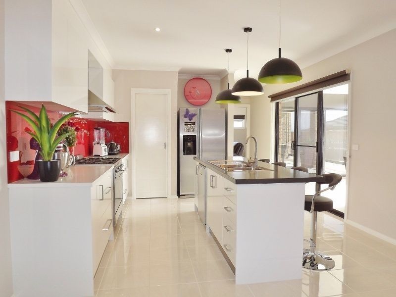 .4 Flores Street, Trafalgar VIC 3824