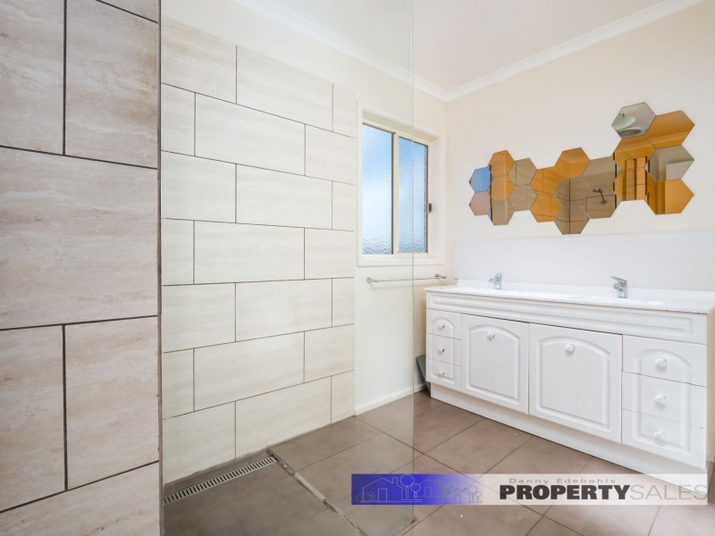 8 High Road, Yallourn North VIC 3825