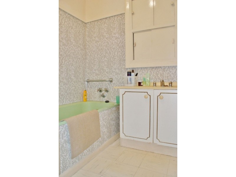 12 Law Street, Newborough VIC 3825