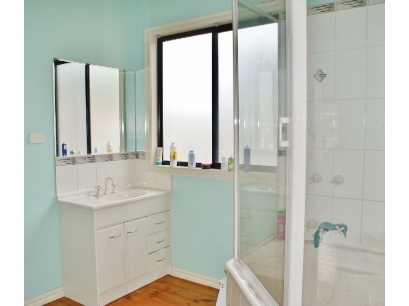 10 High Street, Moe VIC 3825