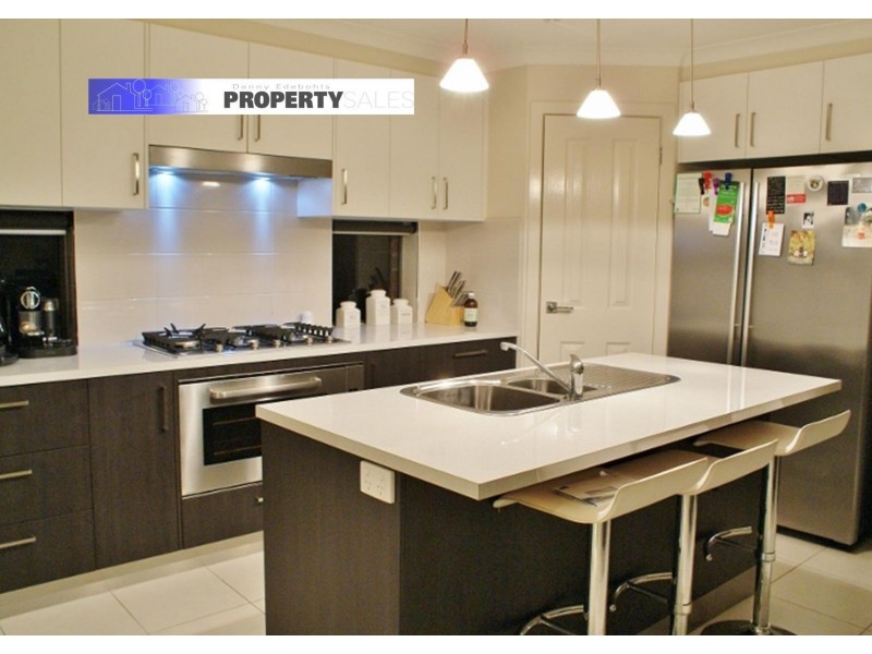 17 Leadbeater Mews, Newborough VIC 3825