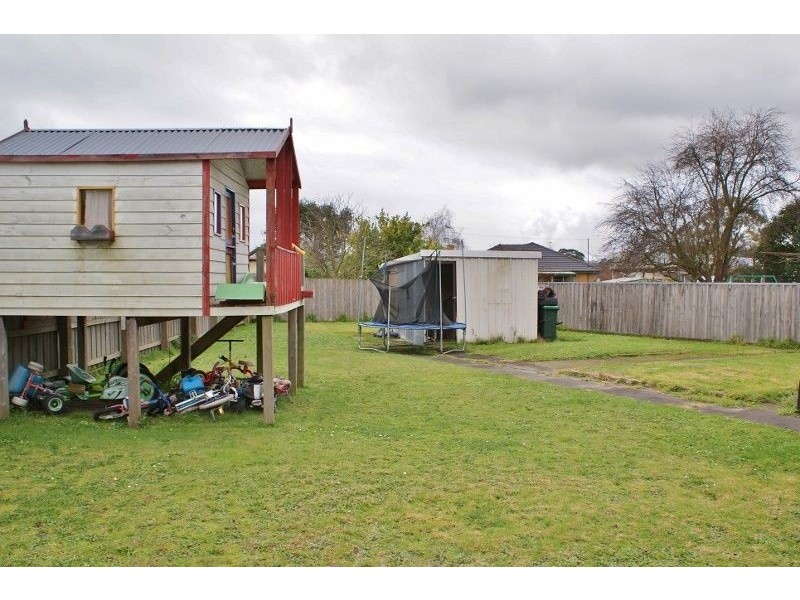12 Tuxford Street, Newborough VIC 3825